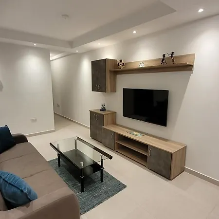 Lovely Apartment With Side Sea View St. Paul's Bay Exterior photo